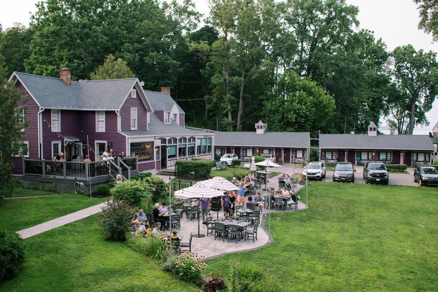 Plum Point Lodge Himrod Exterior photo